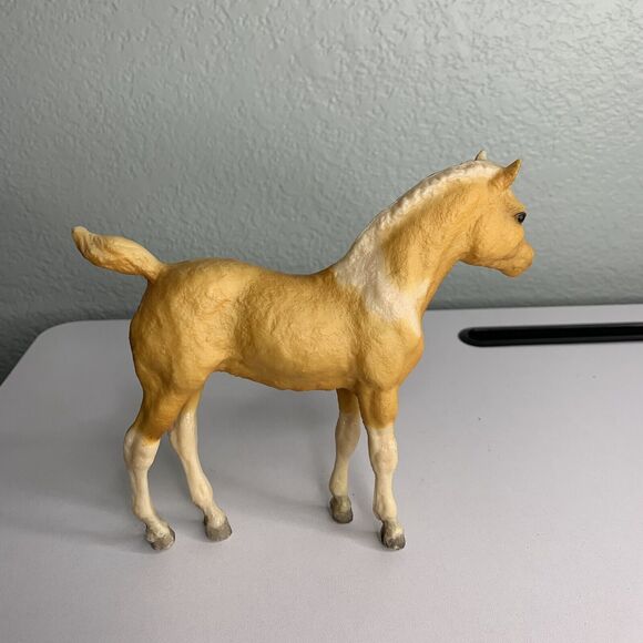 BREYER ORIGINAL PHANTOM WINGS PALOMINO PINTO PONY MISTYS FOAL - Picture 3 of 4